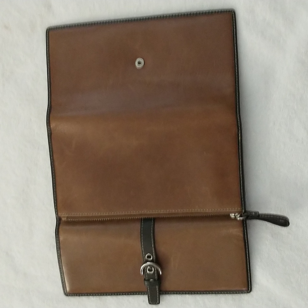 Vintage Leather Coach Clutch Wallet - Picture 2 of 3